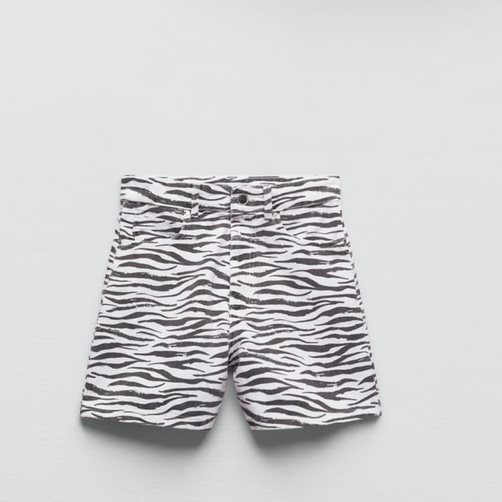NWT ZARA DENIM SHORTS